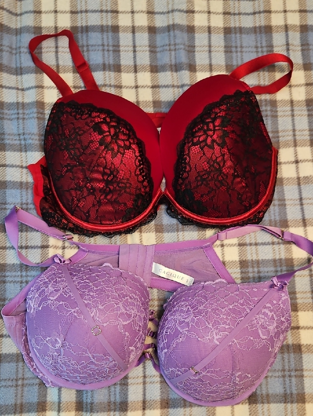 2 Cacique Bras 46C READ DESCRIPTION